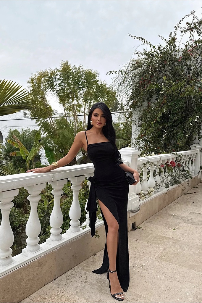 Black Bedhany Rose Detailed Slit Long Dress